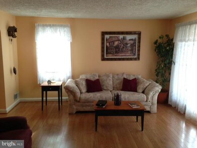 5825 Plumer Ave, Baltimore, MD 21206 - photo 4