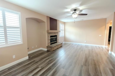 10208 Jenny Lynn Way, Elk Grove, CA 95757 - photo 7