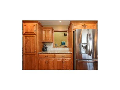 8014 Summit St, Lenexa, KS 66215 - photo 7