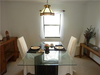 196 Creighton Ct, Columbus, OH 43230 - photo 4