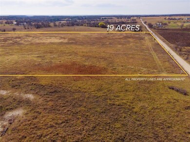 527 Valentine Bluff Rd, Forestburg, TX 76239 - photo 3