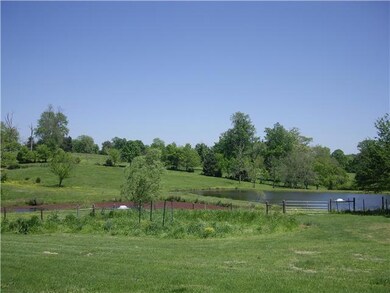 243 Coble Rd, Shelbyville, TN 37160 - photo 7