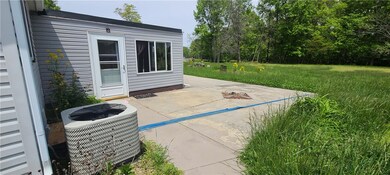 14184 E Libbie Ln, Effingham, IL 62401 - photo 2