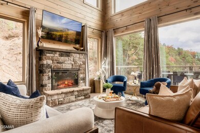 4249WolfHollowWay-010-4000