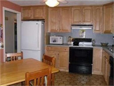 6 Scarlet Ln, Danvers, MA 01923 - photo 5