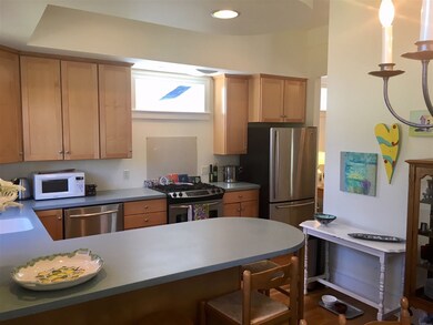 18 Tahanto St, Concord, NH 03301 - photo 2