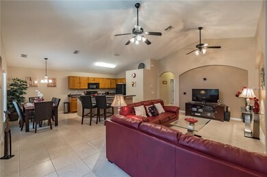 846 Highgate Park Blvd, Davenport, FL 33897 - photo 4