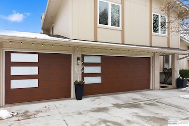 15025 Brookside Cir, Omaha, NE 68144 - photo 2