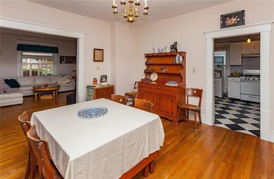 1129 28th St, Des Moines, IA 50311 - photo 6