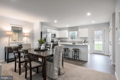 583 Raeann Dr, Greencastle, PA 17225 - photo 3