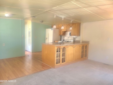 185 dining-kitchen