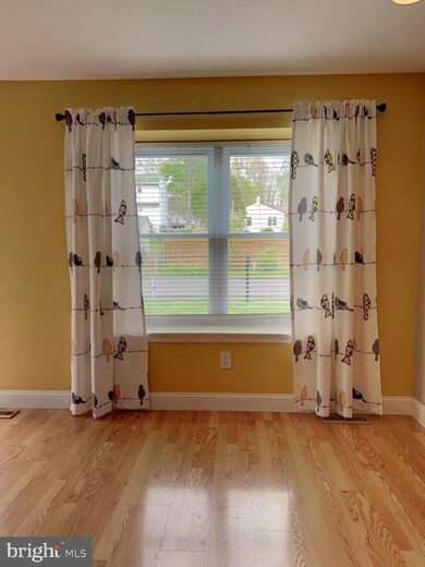 805 Clearfield Ave, Schwenksville, PA 19473 - photo 7