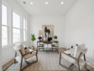 5108 Mint Harbor Way unit 407, Charlotte, NC 28269 - photo 4