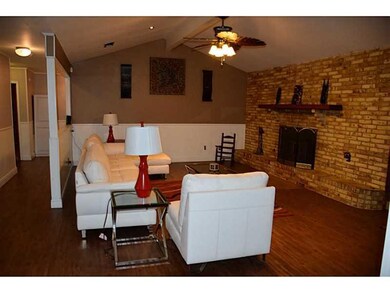 Den/Family/Great Room.