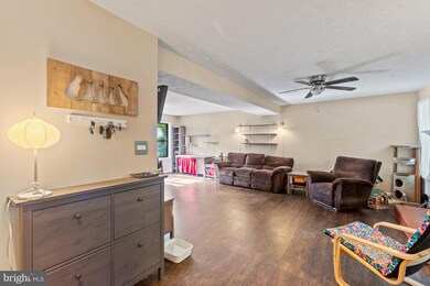 23274 Laurel Hill Dr, California, MD 20619 - photo 2