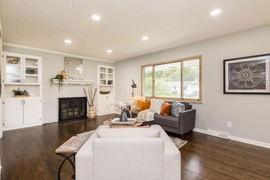 925 Farnham Rd-07