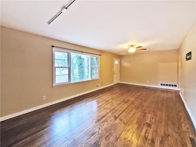 2131 Meadowbrook Ln SE, Marietta, GA 30067 - photo 6