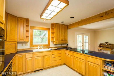 3814 Wards Chapel Rd, Marriottsville, MD 21104 - photo 7