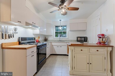 3034 Sleepy Hollow Rd, Falls Church, VA 22042 - photo 7