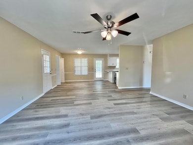 511 Belle Cir, Columbus, MS 39702 - photo 3