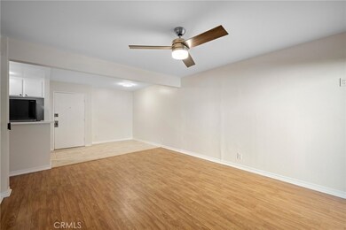 15425 Sherman Way unit 107, Van Nuys, CA 91406 - photo 5