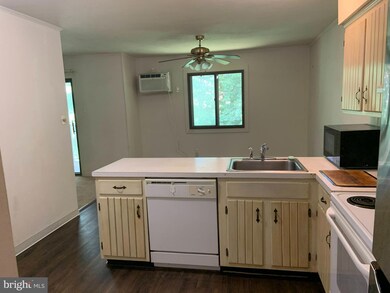 400 Campbell Cir unit G15, Downingtown, PA 19335 - photo 5