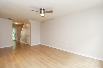 10007 University Park Ln, Charlotte, NC 28213 - photo 3
