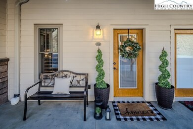 172 Vistas Way unit 1A, Banner Elk, NC 28604 - photo 3