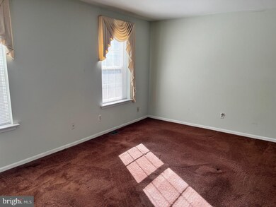 522 Bassett Ln, Norristown, PA 19403 - photo 4