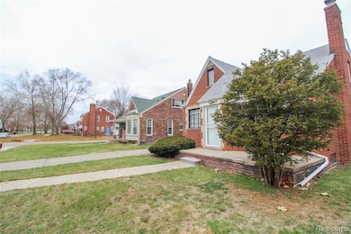 15611 Spring Garden St, Detroit, MI 48205 - photo 3