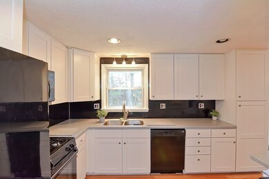11 Mountain St, Sharon, MA 02067 - photo 4