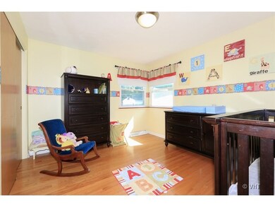 469 N Maple Ave, Elmhurst, IL 60126 - photo 7