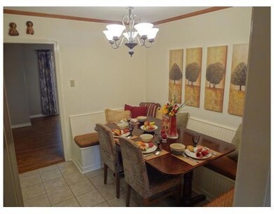 Breakfast Room.
