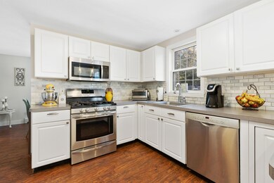 100 Cap'N Samadrus Rd, Cotuit, MA 02635 - photo 4