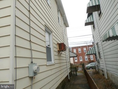 504 Pusey Ave, Darby, PA 19023 - photo 2