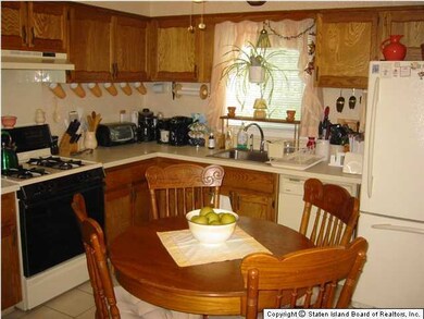 72 Justin Ave, Staten Island, NY 10306 - photo 6