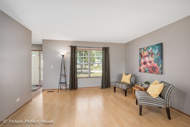 1436 Carleton Ave, Naperville, IL 60565 - photo 3