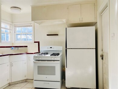 626 E 9th St, Houston, TX 77007 - photo 5