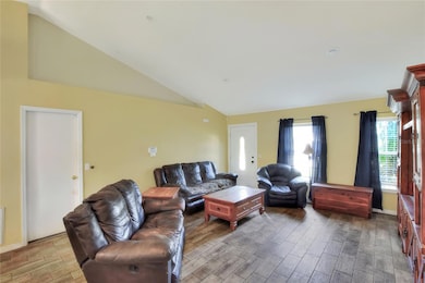 8004 Settlers Creek Ln, Lakeland, FL 33810 - photo 4