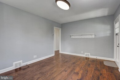 1057 Fairview Rd, Hagerstown, MD 21742 - photo 5