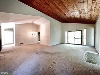 2521 Freetown Dr, Reston, VA 20191 - photo 5