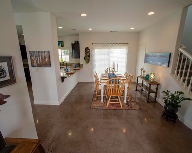 Dining Area 2