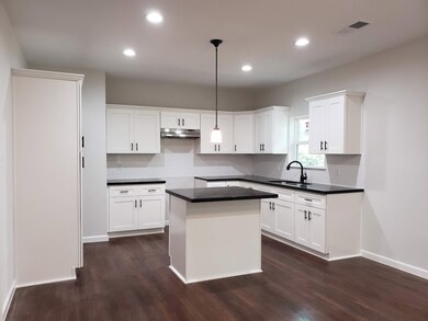 8010 Findlay St, Houston, TX 77017 - photo 4