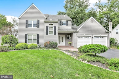 323 White Swan Way, Langhorne, PA 19047 - photo 2