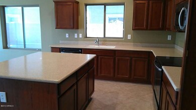 6 - Kitchen