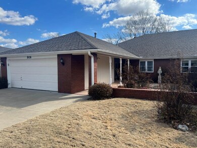 906 W Linden St, Rogers, AR 72756 - photo 2