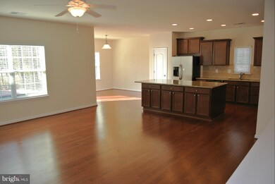 4899 Rich Springs Ct, White Plains, MD 20695 - photo 4