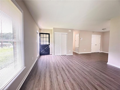 806 Ernest Ct, High Point, NC 27263 - photo 2