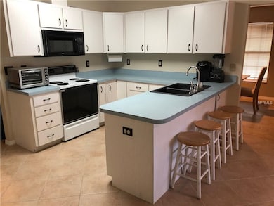 5449 Hill Dr, Zephyrhills, FL 33542 - photo 6