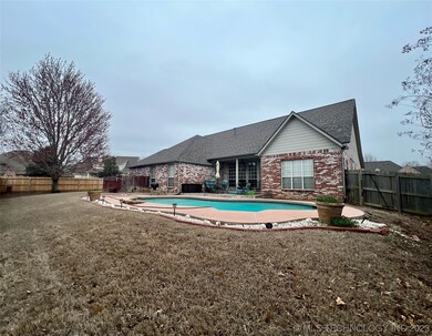 6908 E Fort Worth St, Broken Arrow, OK 74014 - photo 4